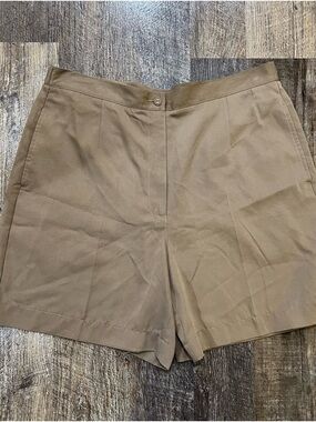 Lizgolf by Liz Claiborne Tailored Tan High-Waist Shorts Size 16